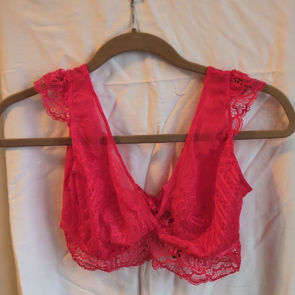 Marks & Spencer Lace Bralette in Bold Red